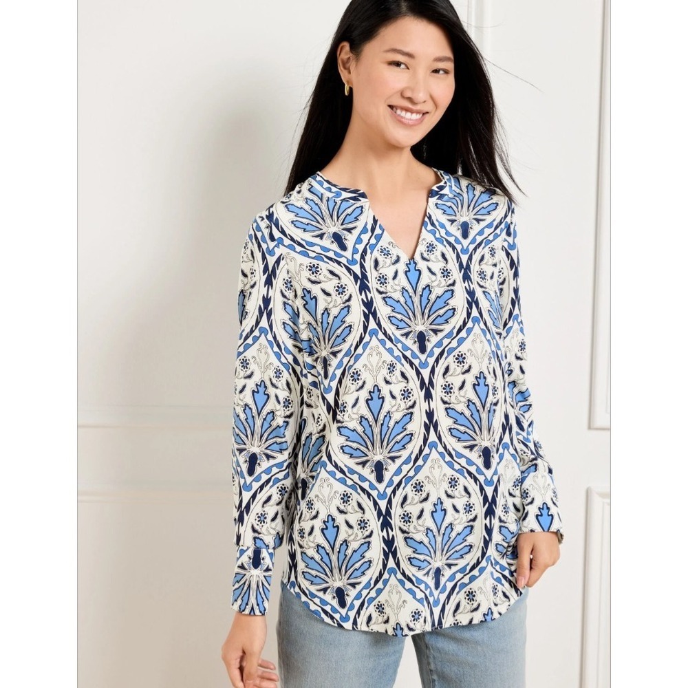 Talbots Floral Medallion Top Blouse Blue White Long Sleeve Women's Size Medium